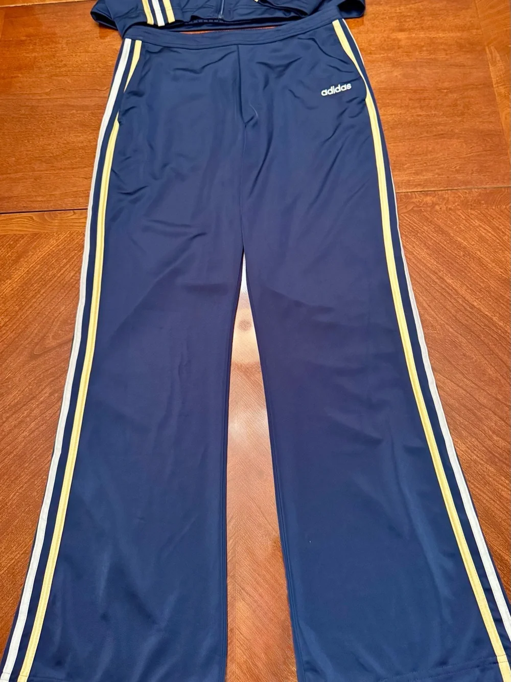 adidas Tracksuit in Navy Woman’s size Medium **New With Tags**